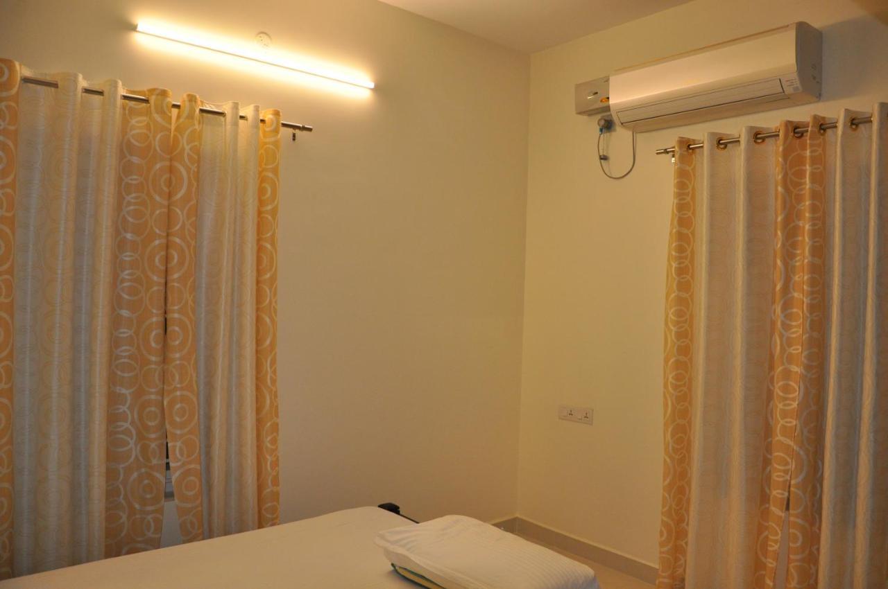 Готель Moonlight Residency Tiruchirappalli Екстер'єр фото