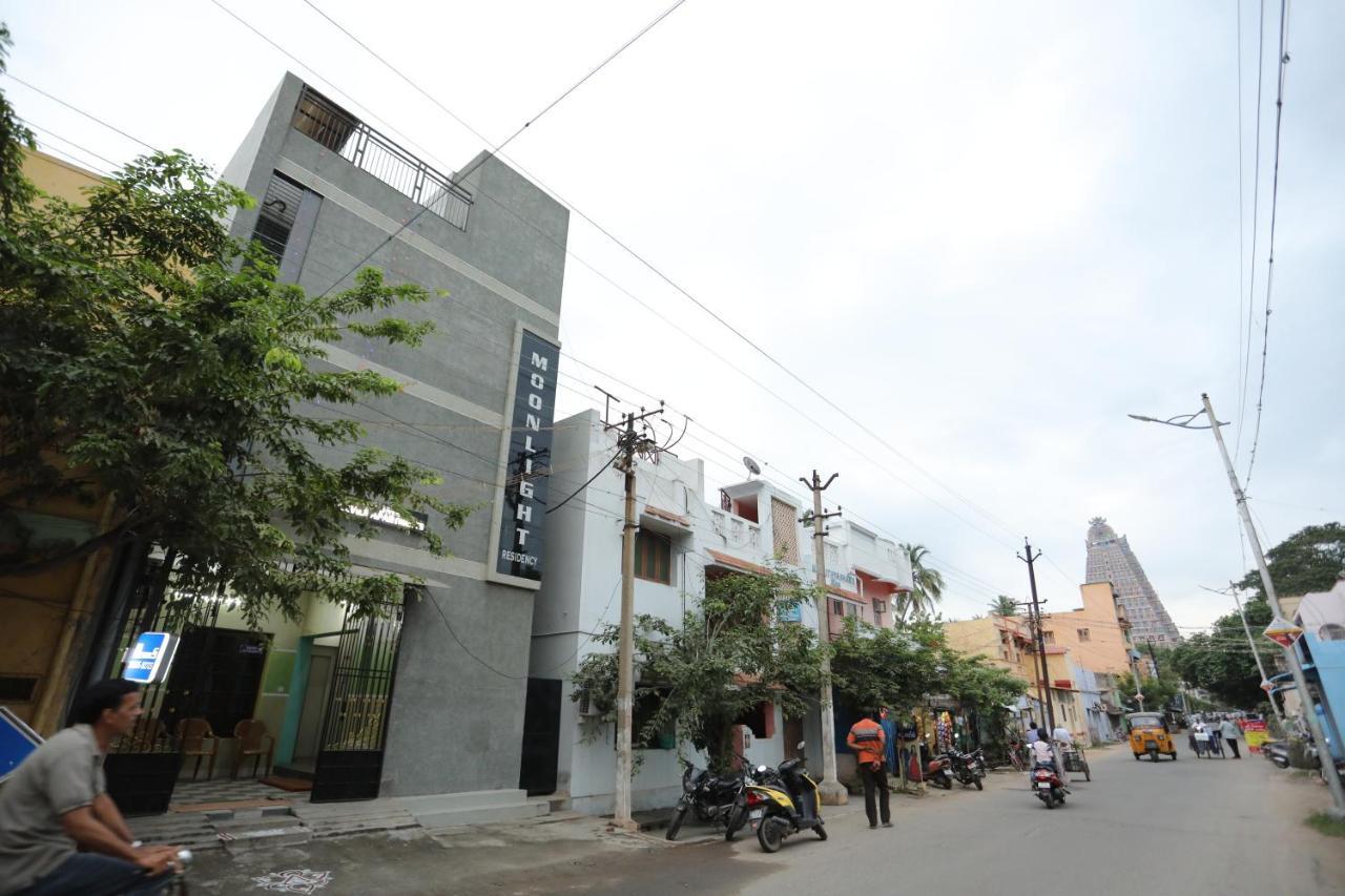 Готель Moonlight Residency Tiruchirappalli Екстер'єр фото